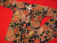 義若オリジナルの鯉口シャツ・ダボシャツ 大牡丹と桜　黒赤